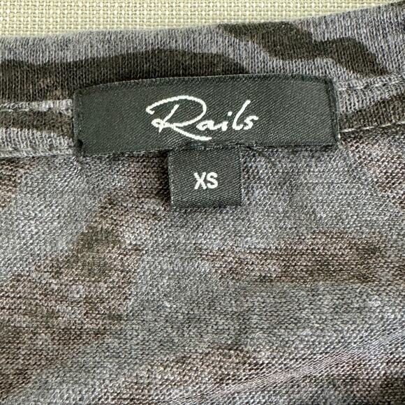 Rails Sully charcoal tiger stripe‎ top - Picture 4 of 9